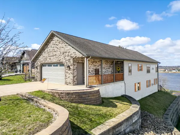 124 5th Street, Fulton, IL 61252