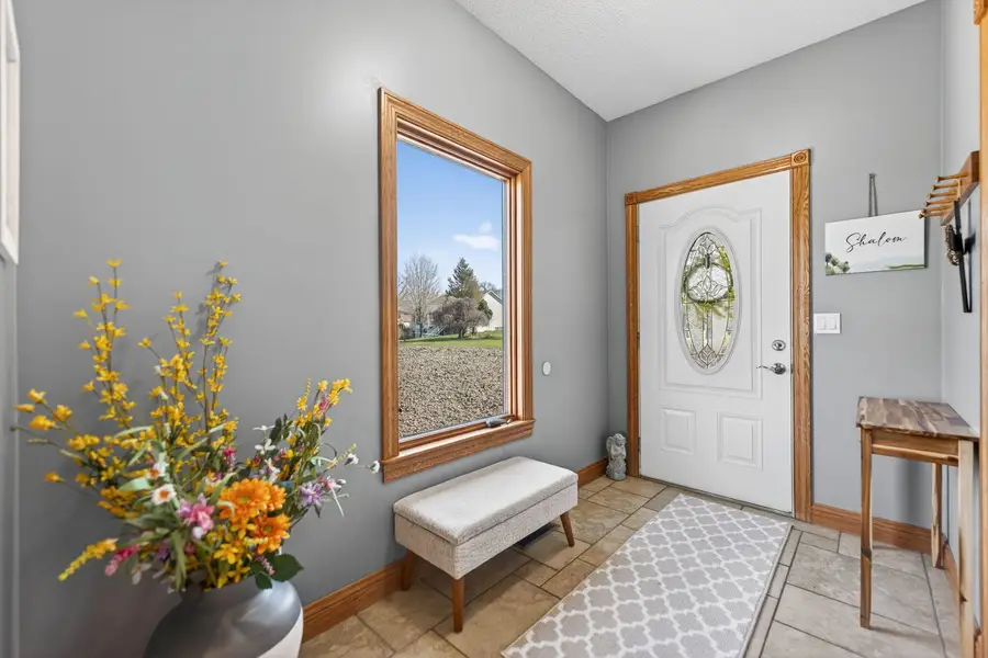 124 5th Street, Fulton, IL 61252 - #2