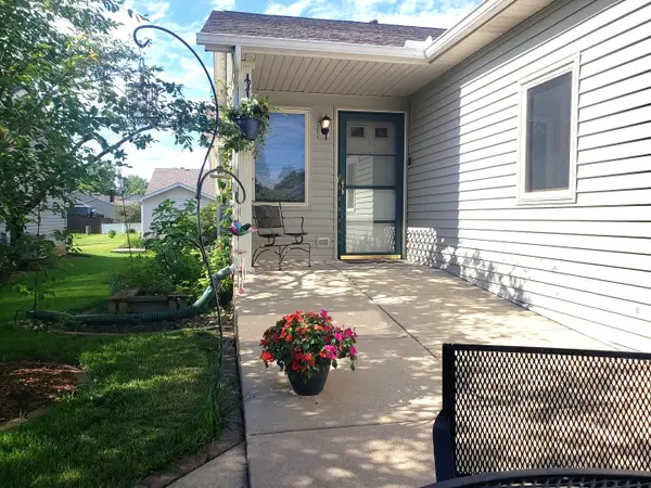 50 S Juniper Drive, North Aurora, IL 60542