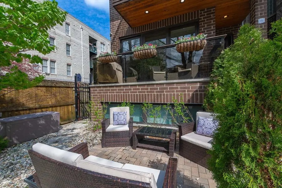 3839 N Ashland Avenue #2, Chicago, IL 60613 - #2