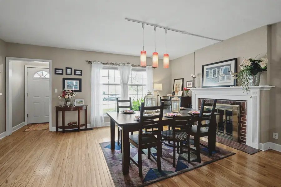 720 4th Avenue, Camanche, IA 52730 - #3