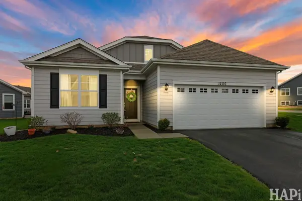 1200 Redtail Circle, Woodstock, IL 60098