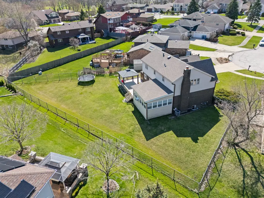 9733 S Cambridge Court, Palos Hills, IL 60465 - #2