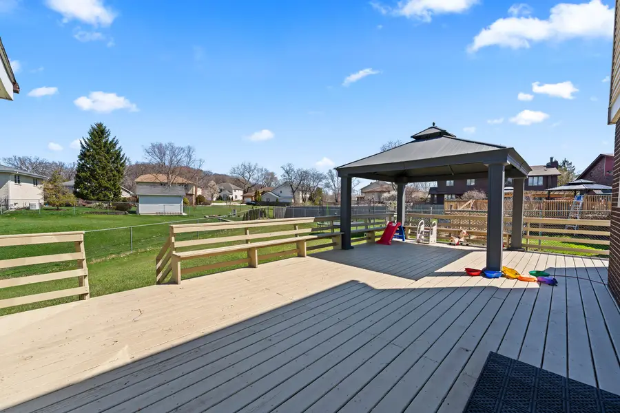 9733 S Cambridge Court, Palos Hills, IL 60465 - #3