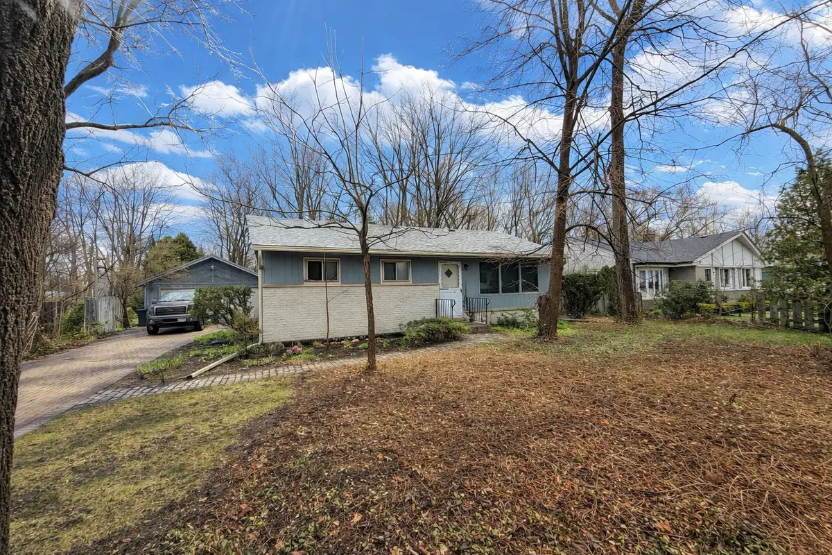 210 Hill Avenue, Glen Ellyn, IL 60137 - #1