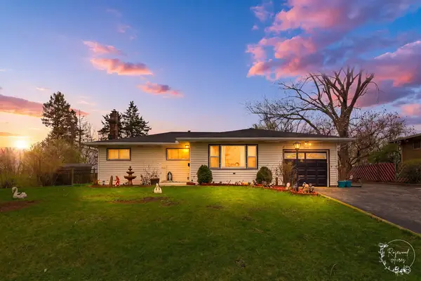 3858 E Lakeview Drive, Kankakee, IL 60901