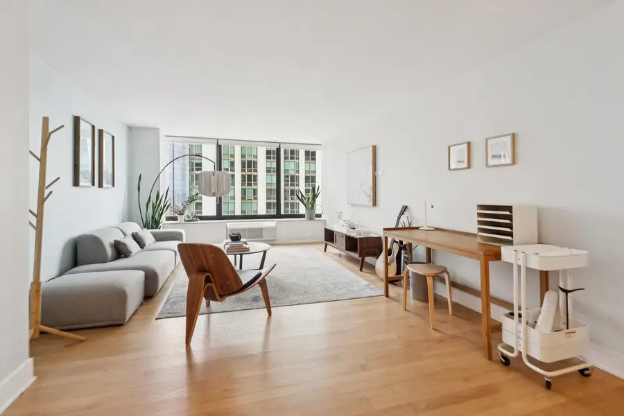 155 N Harbor Drive #2205, Chicago, IL 60601 - #2