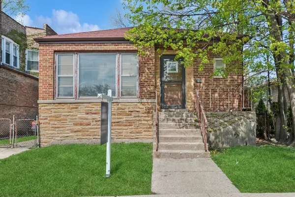 2636 W Pratt Boulevard, Chicago, IL 60645