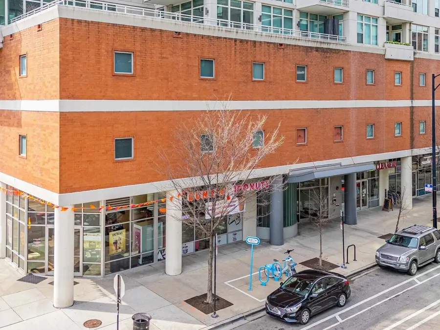 909 W Washington Boulevard #911, Chicago, IL 60607 - #2
