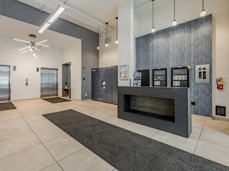 909 W Washington Boulevard #911, Chicago, IL 60607 - #3