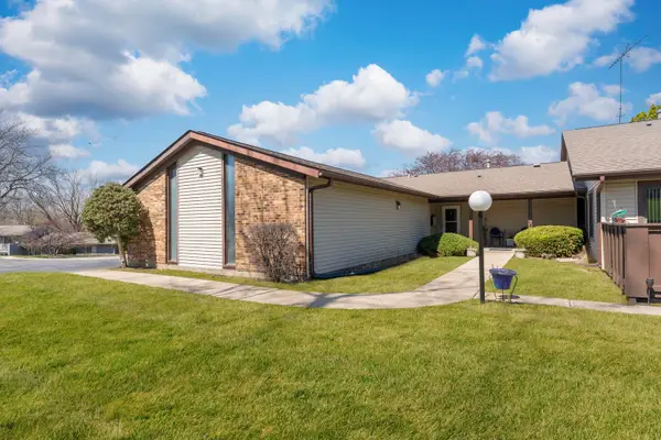 5202 Winslow Circle #A, McHenry, IL 60050