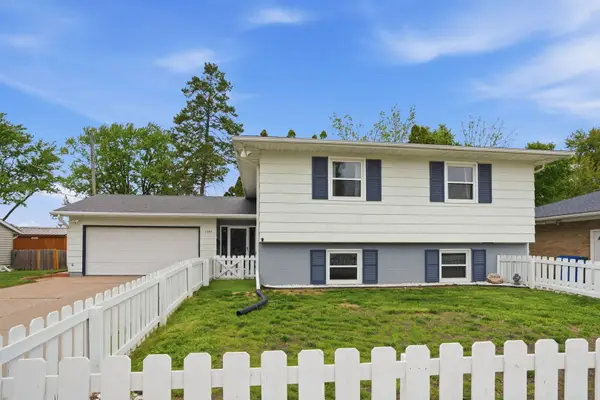1344 Northlawn Road, Davenport, IA 52804