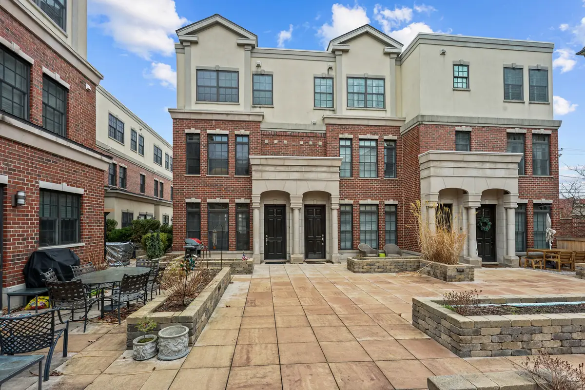 855 Laurel Avenue, Highland Park, IL 60035 - #1