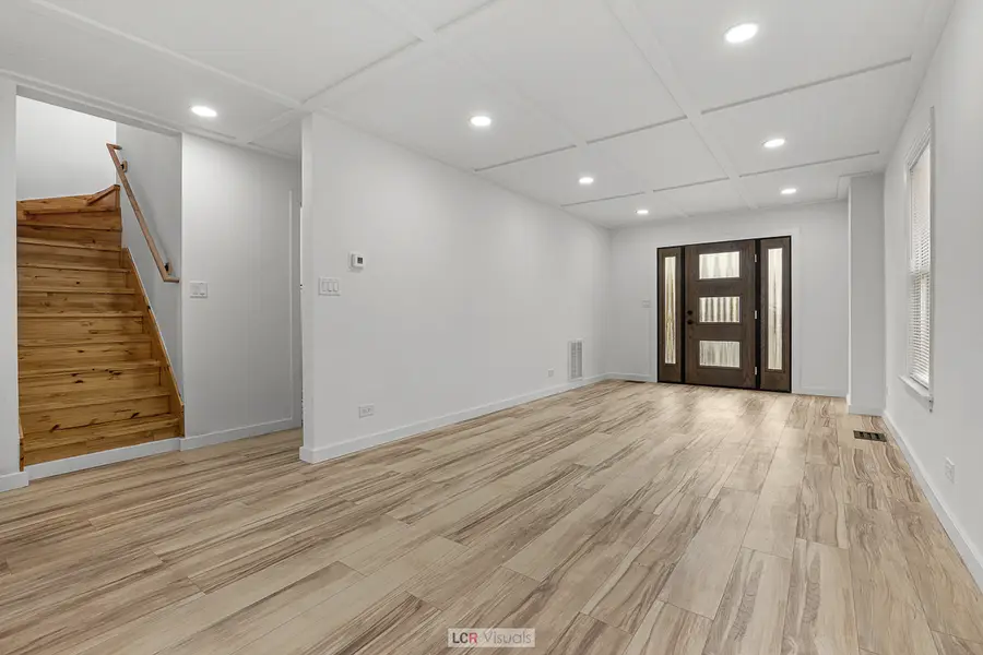 11055 S Avenue C, Chicago, IL 60617 - #2