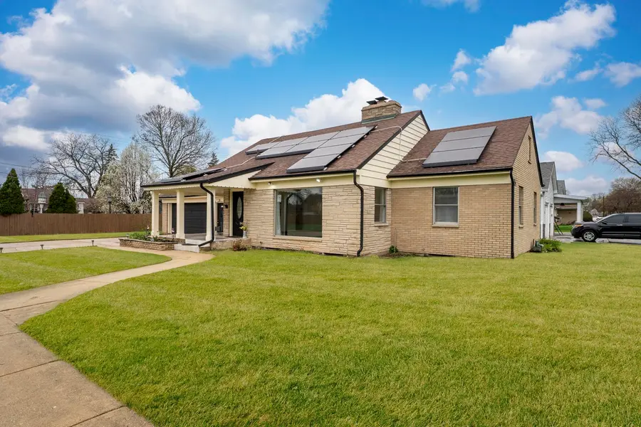 84 S Weston Avenue, Elgin, IL 60123 - #2