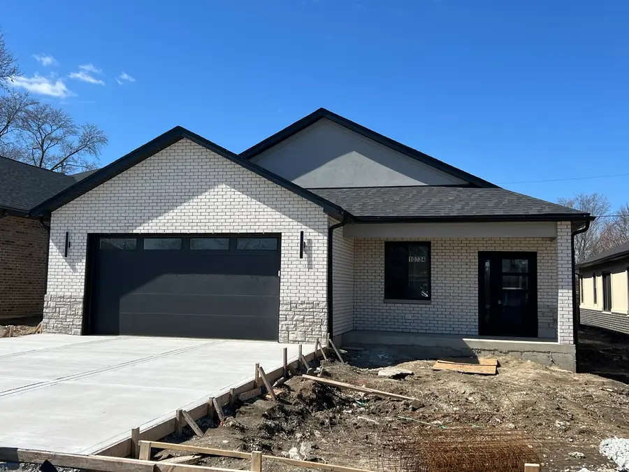 10734 S Worth Avenue, Worth, IL 60482 - #3