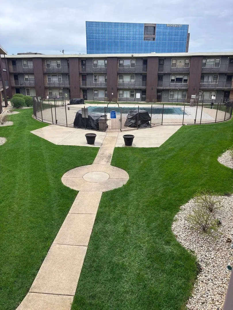 9608 W Higgins Road #2c, Rosemont, IL 60018 - #3