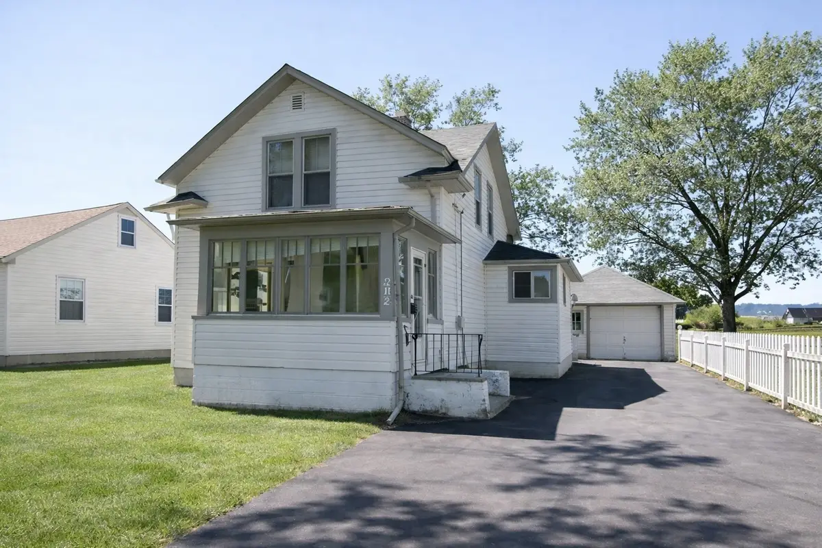 262 S Weston Avenue, Elgin, IL 60123 - #1