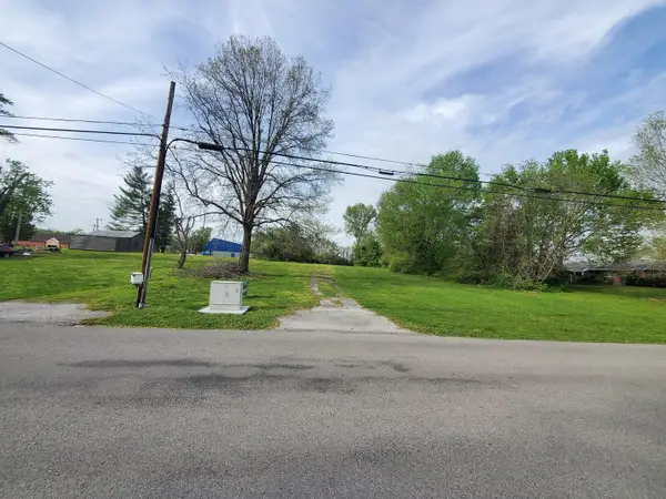 1810 Old West Main Street, Carbondale, IL 62901