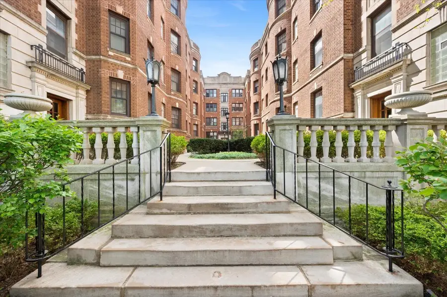 2330 N Lincoln Park W #3C, Chicago, IL 60614 - #2