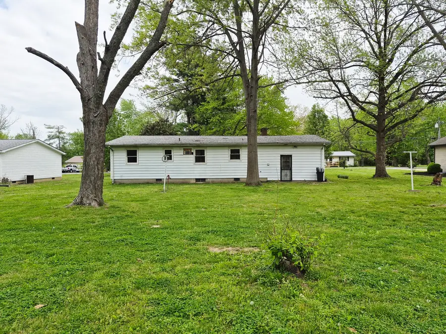 817 S 3rd Street, Herrin, IL 62948 - #3