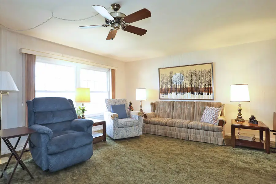 65 Lonsdale Road, Elk Grove Village, IL 60007 - #2