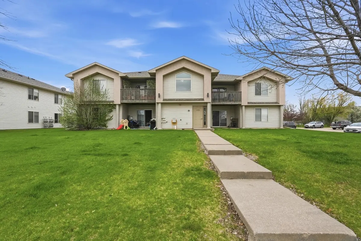 1355 Jones Boulevard #5, North Liberty, IA 52317 - #1