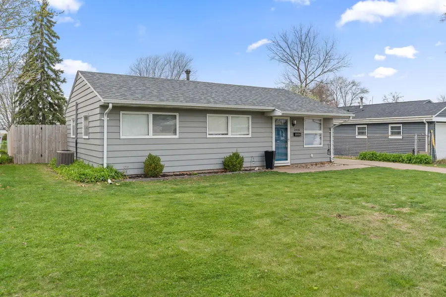 2410 N Michigan Avenue, Davenport, IA 52804 - #3