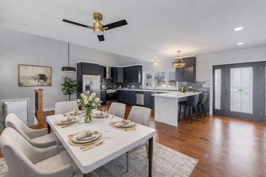 718 E 152nd Street, Phoenix, IL 60426 - #2