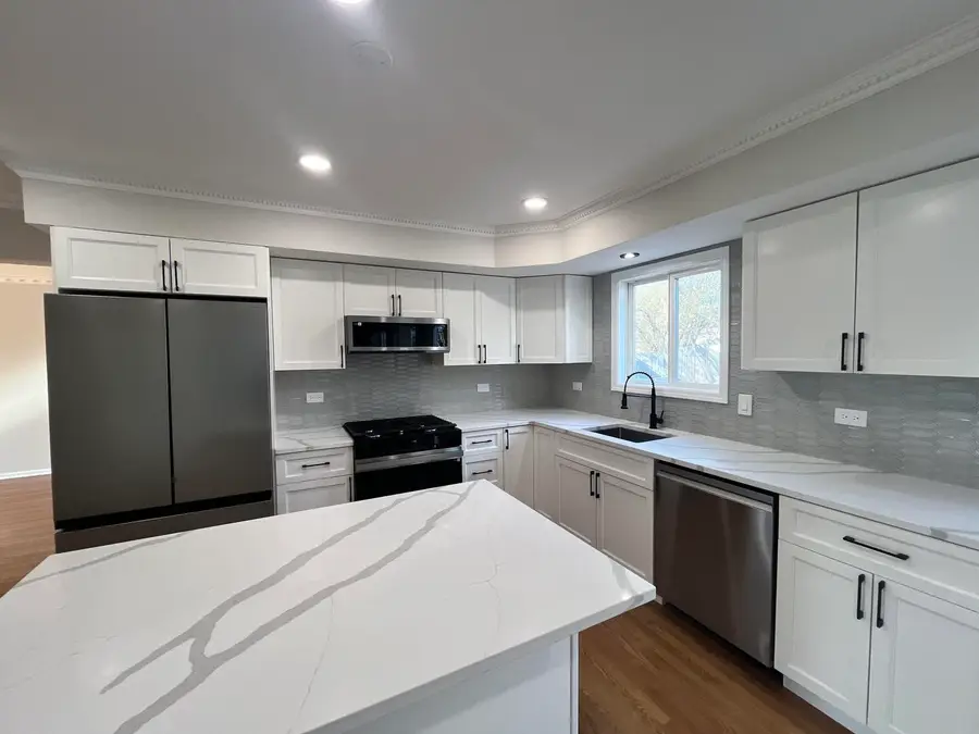 513 Trestle Court, Grayslake, IL 60030 - #3