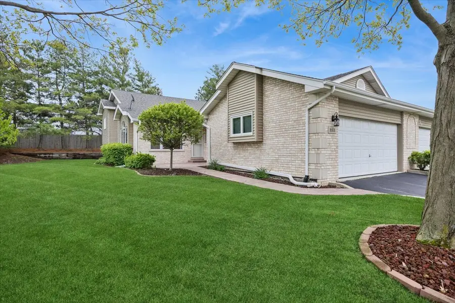 16101 Lake Villa Avenue, Tinley Park, IL 60477 - #2