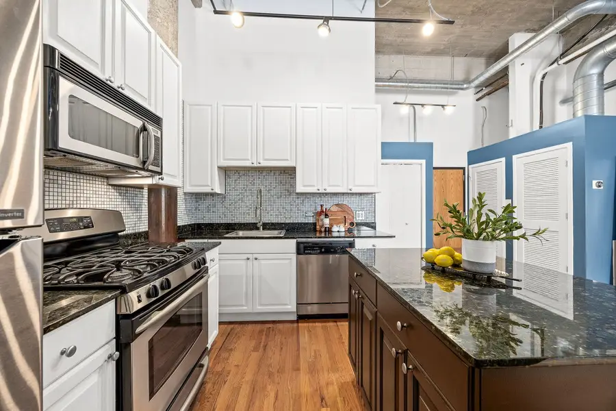 2000 S Michigan Avenue #210, Chicago, IL 60616 - #3