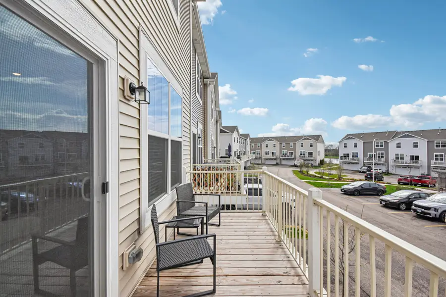 1077 Moraine Drive, South Elgin, IL 60177 - #3