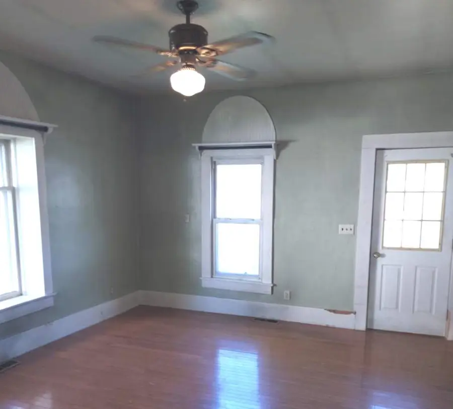 460 & 464 E Washington Street, Arcola, IL 61910 - #2