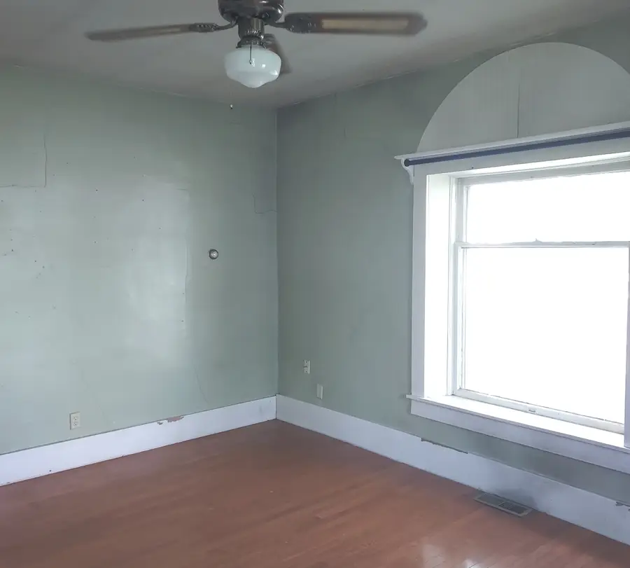 460 & 464 E Washington Street, Arcola, IL 61910 - #3