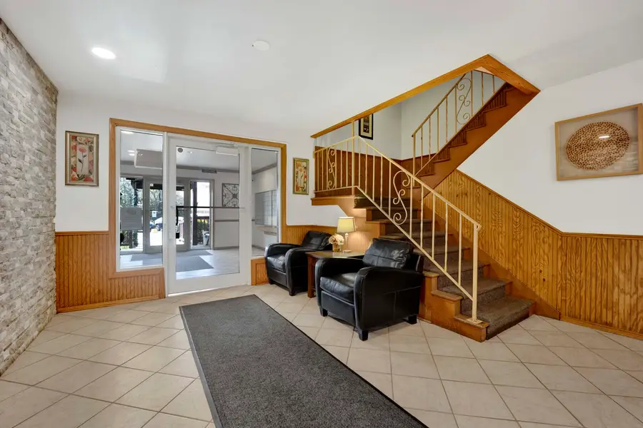 650 Murray Lane #203, Des Plaines, IL 60016 - #2