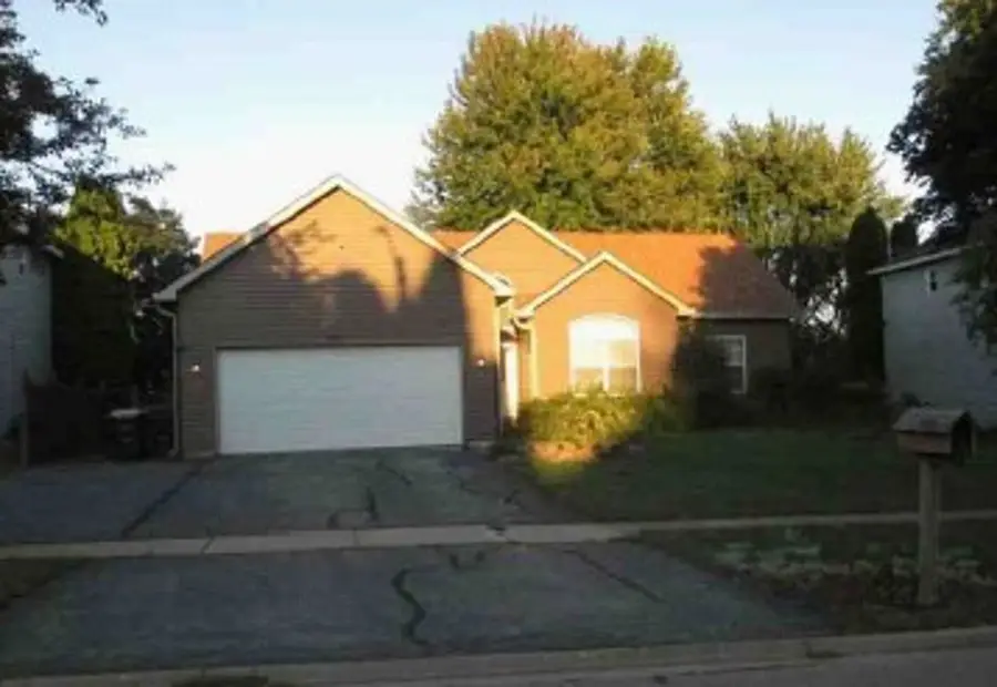 415 Juniper Drive, North Aurora, IL 60542 - #2