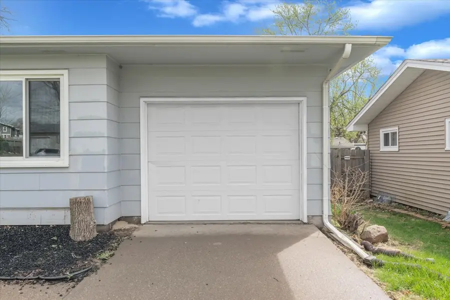 2707 Cypress Drive, Bettendorf, IA 52722 - #3