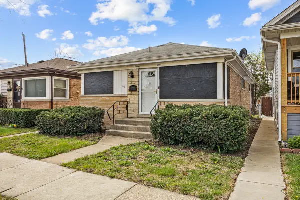 742 Bellwood Avenue, Bellwood, IL 60104