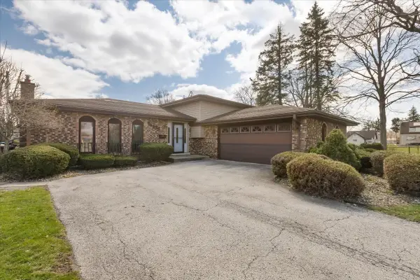 16533 Louis Avenue, South Holland, IL 60473