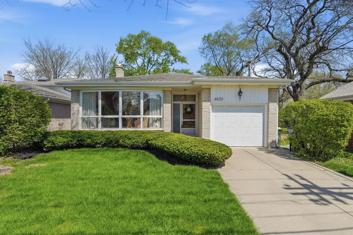 4650 W Lunt Avenue, Lincolnwood, IL 60712 - #1