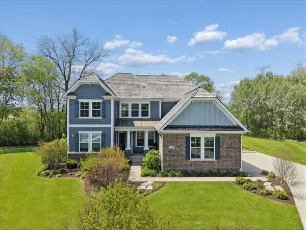 1329 Blackberry Court, Libertyville, IL 60048