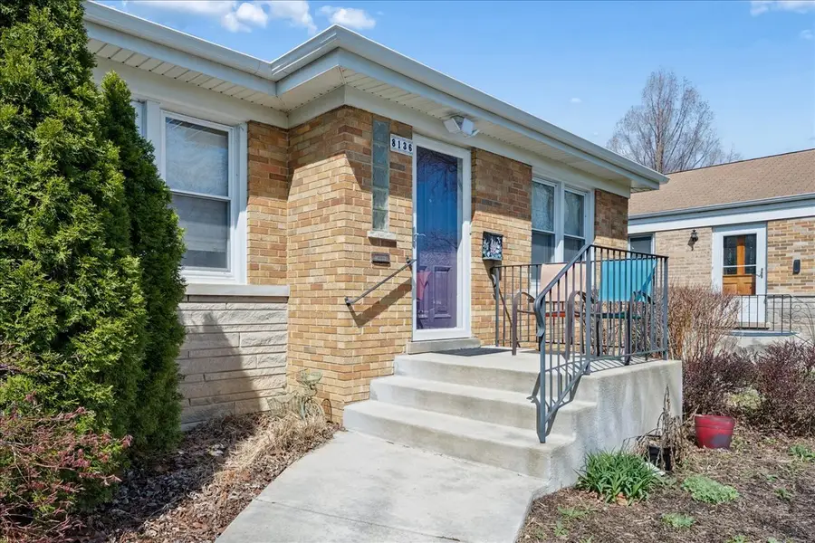 8136 Kenton Avenue, Skokie, IL 60076 - #3