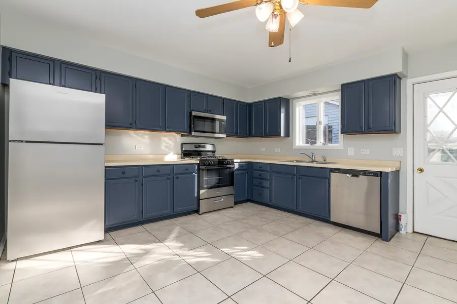 61 Highview Avenue, Fox Lake, IL 60020 - #3