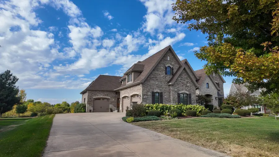 7542 Thornhill Court, Yorkville, IL 60560 - #2