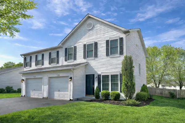 704 S Shannon Drive, Romeoville, IL 60446