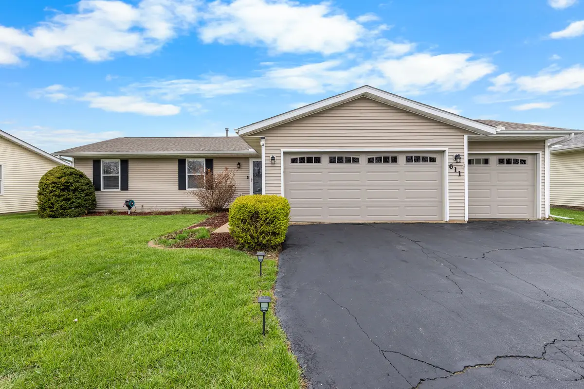 611 Lanae Way, South Beloit, IL 61080 - #1