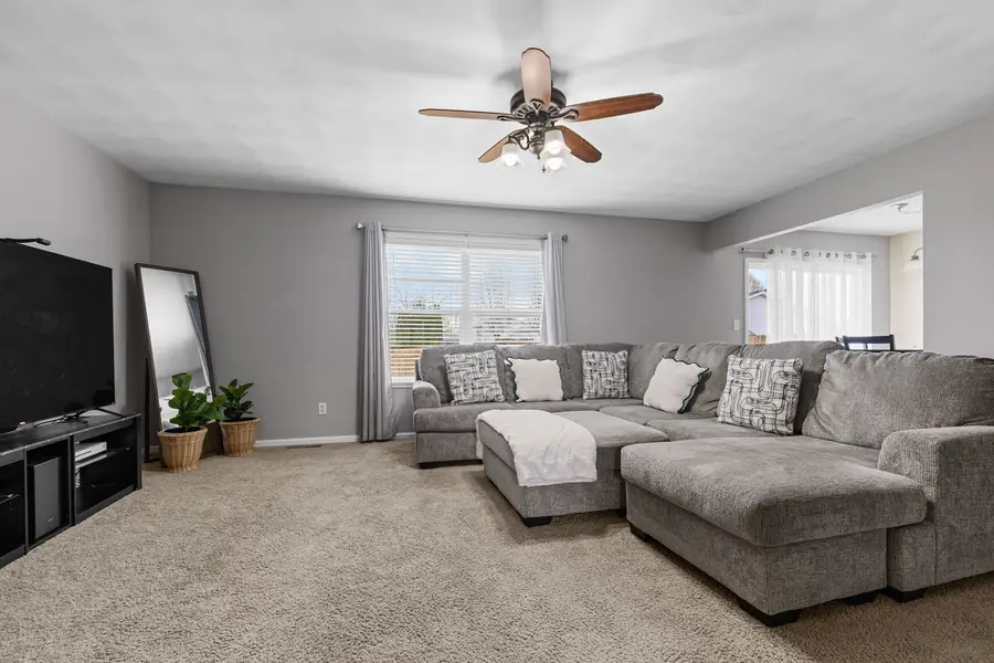 611 Lanae Way, South Beloit, IL 61080 - #3