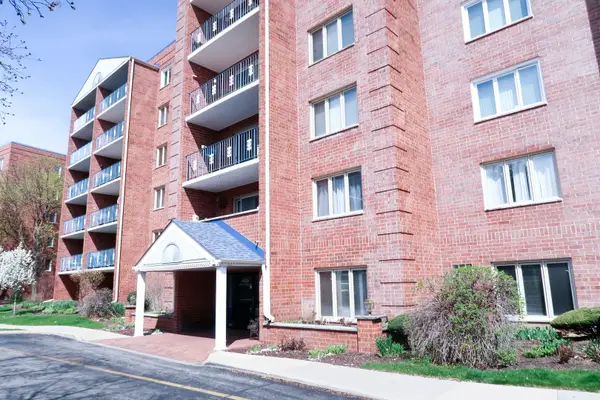 6526 W Irving Park Road #608, Chicago, IL 60634