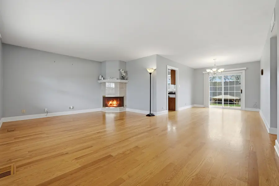 225 Wilmslow Lane, Schaumburg, IL 60194 - #2